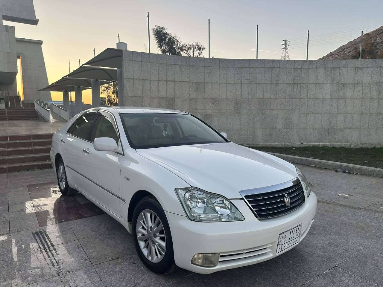 شاهينه براوه بل پاكه ت 2005📦
١٨٢ ناوزه رد ٢ دوودووگمه 
٤٤ هه زار عه قيقى رؤيشتوه 
داژبول ره قه م يه ك جوانه 
سوكان ليگزيز وه ك ئاوه سوكانى
وه ك ساخ نه بوو نه ته وئ
سه قف و لاشه ى وه ك شوشه يه
كامل مسروف هه موو گيانى به شه رت
جركه ى تيدانيه گه رمى ساردى هه مووى بستراوه
به س ليخورى ئه وئ ماءشاالله
 
سعری 48

شوين رانيه : ***********
