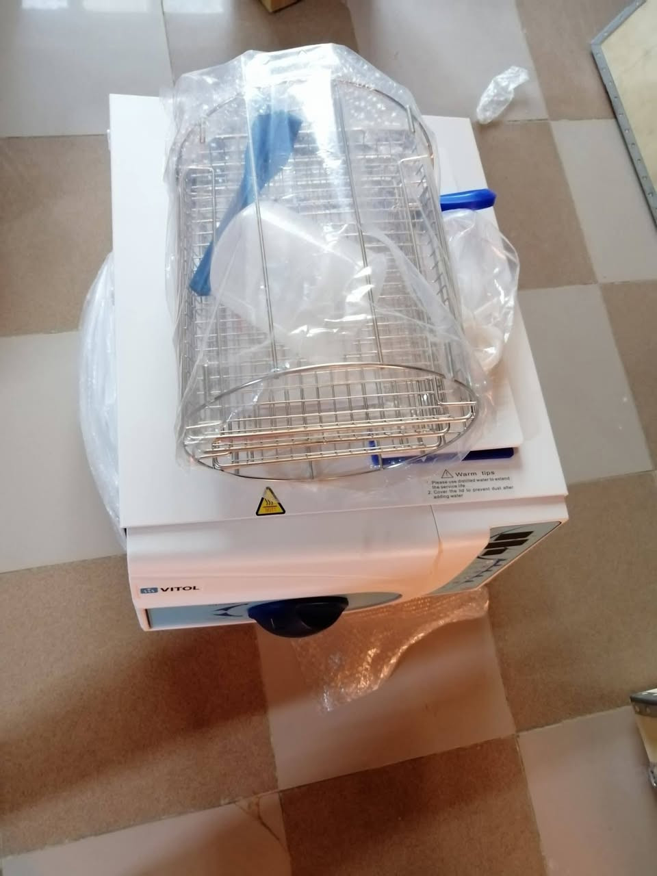 عرض خاااص
إلى أطباء الأسنان 
اوتوكليف كلاس b +جهاز تقطير بسعر مناسب
للإستفسار مراسلة الصفحه على الخاص او الاتصال بالارقام التالية
***********
***********
العنوان الديوانيه العروبه الثالثه مقابل متنزه گرين لاند
