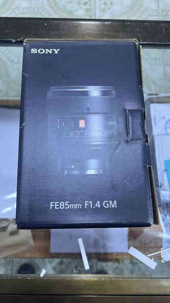 عدسة سوني 85 جي ماستر مره وحده مستخدمة للبيع
***********
