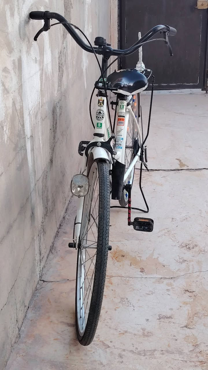بايسكل ياباني حجم٢٦موديل١٨سعر ٩٠وبي ومجال


**إذا كنت صاحب هذا الإعلان وتريد حذفه لأي سبب، رجاءا أرسل رسالة إلى الدعم الفني**