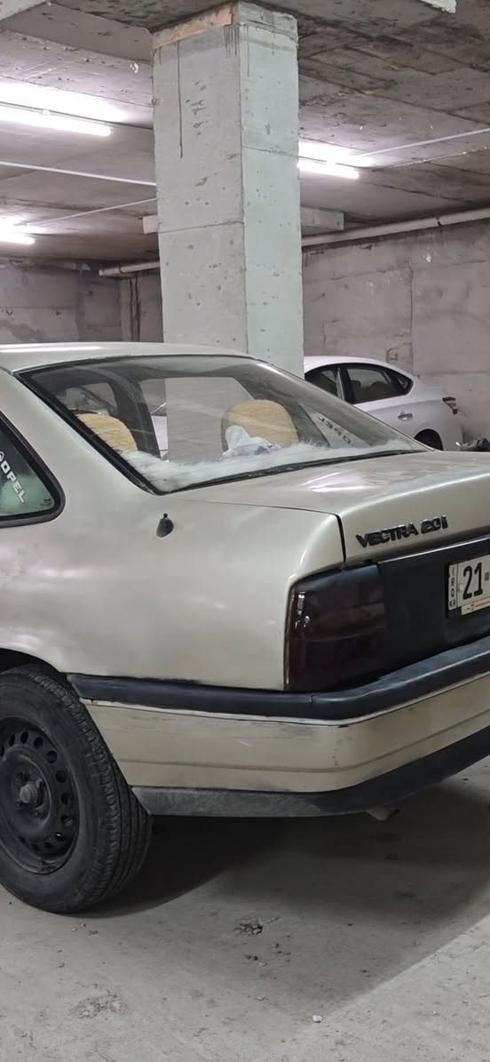 كير عادی
شرط تحويل وكاله بسمي
سياره للبيع اوبل فكتره موديل90 محرك 20 رقم  سلیمانیة كير محرك كلها بل شرط سياره مال بيت جاهز استيرن باور بريك ABS صبغ عام جماليه سعرها 38 ورقه بیها مجال بسیط ***********
