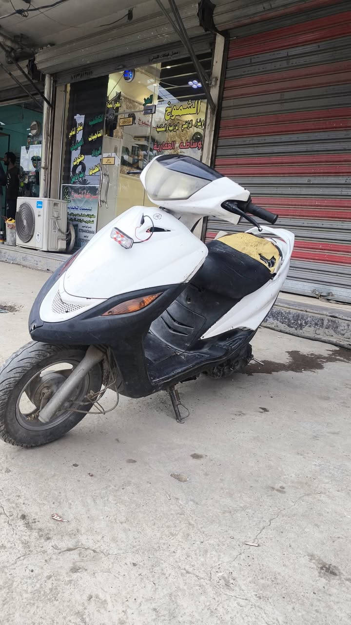 سلام عليكم دراجه ماكس 140 ياباني دراجه تجفيت جديد كامله مكمله ابيع كوم حديد سعره 275 هذا رقمي ***********
