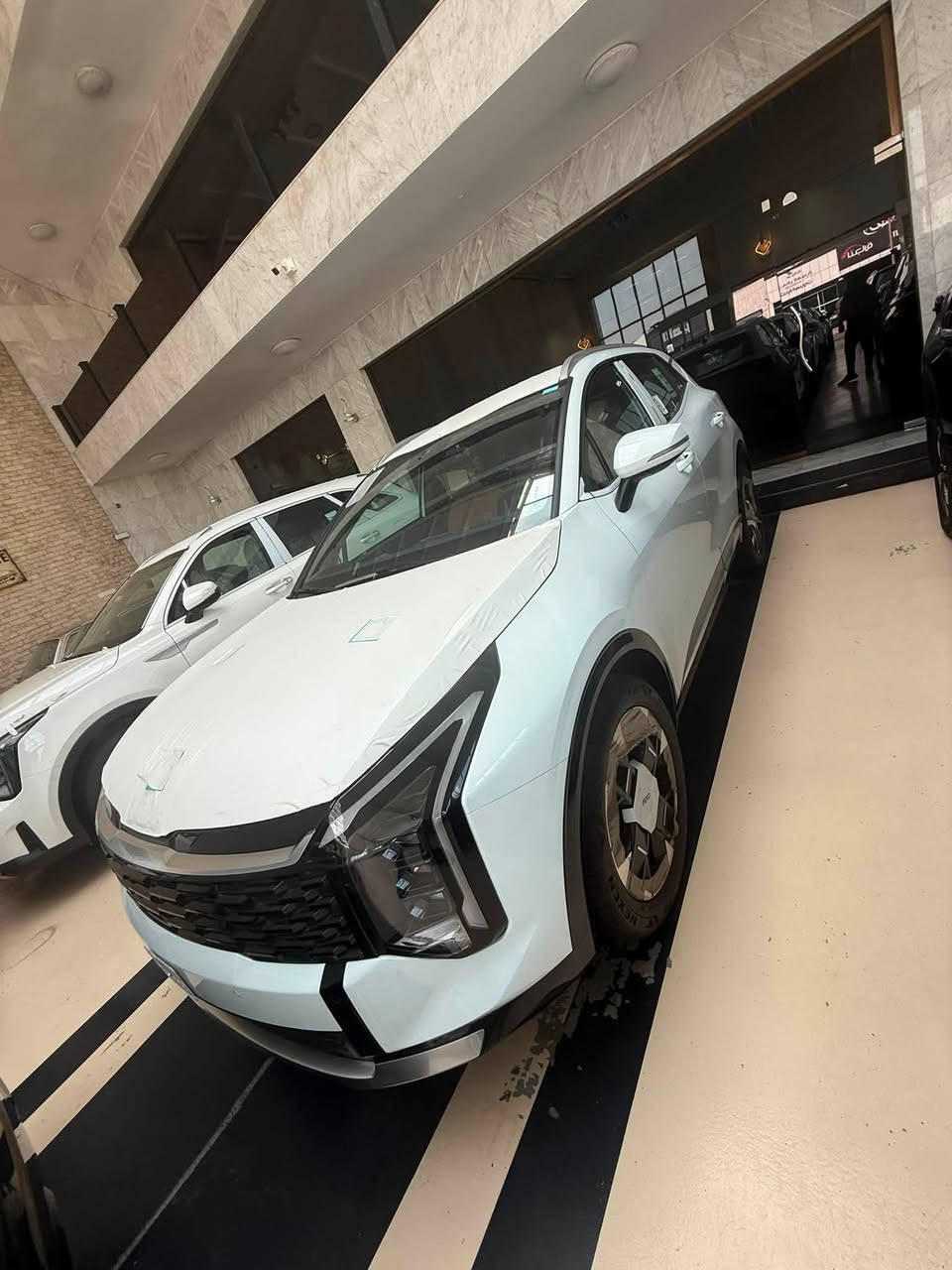 �✨ شركة نيروز لتجارة السيارات ✨🚗
📍 العنوان: بغداد – معرض النهضة – الشارع العام

🔥 وصلت حديثًا

كيا سبورتج فول أوبشن

📅 موديل 2026 و 2025

⭐ قمارة حديد – صندوق كهربائي

🛡️ ضمان دولي + تبديلات مجانية

المواصفات:

🤍 خليجي

🤍 زيرو

🤍 محرك 2.0 لتر

🤍 تشغيل عن بُعد

🤍 بصمة دخول وتشغيل

🤍 حساسات أمامية وخلفية

🤍 مصابيح LED

🤍 كشافات ضباب

🤍 Back Light

🤍 جنوط قياس 19 إنش

🤍 شاشة معلومات وترفيه

🤍 مقاعد جلد

🤍 تحكم كهربائي بالمقاعد الأمامية

🤍 تدفئة المقاعد الأمامية

🤍 مثبت سرعة

🤍 نظام تبريد مزدوج (Dual Zone)

🤍 فرامل إلكترونية (بصمة)

🤍 نظام مانع الانزلاق والثبات

🛡️ سياراتنا تُسلَّم بضمان دولي مع تبديلات مجانية، لنمنحكم أعلى درجات الثقة والجودة.

📞 للاستفسار والحجز:

***********

***********

شركة نيروز لتجارة السيارات

ثقة تُكتسب… وجودة تُثبتها التجربة

