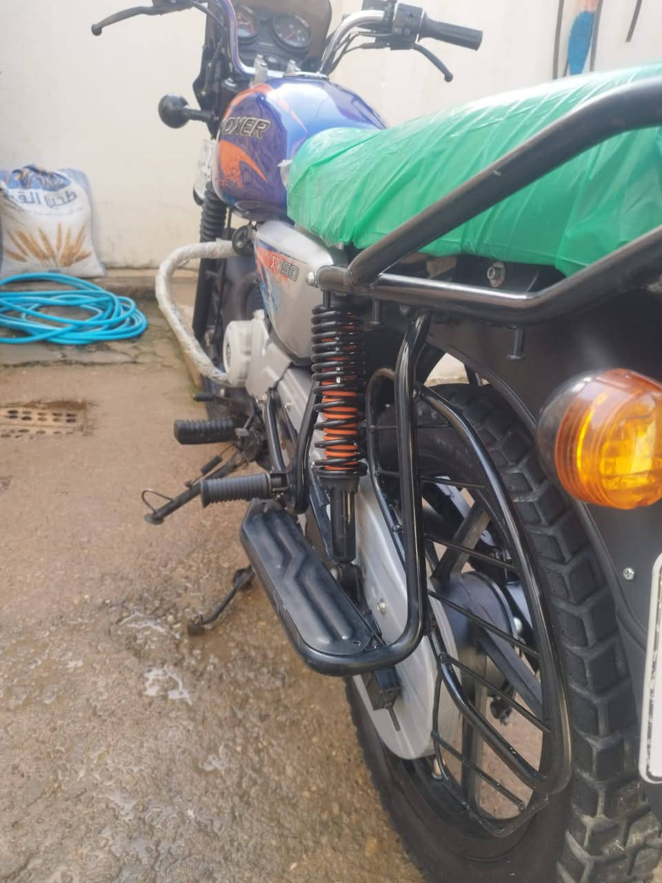 سلام عليكم دراجه بوكسر جبلي 23مرقم رقم نكليزي مكان ديالى الخالص كفالة عامة من كلشي ***********
