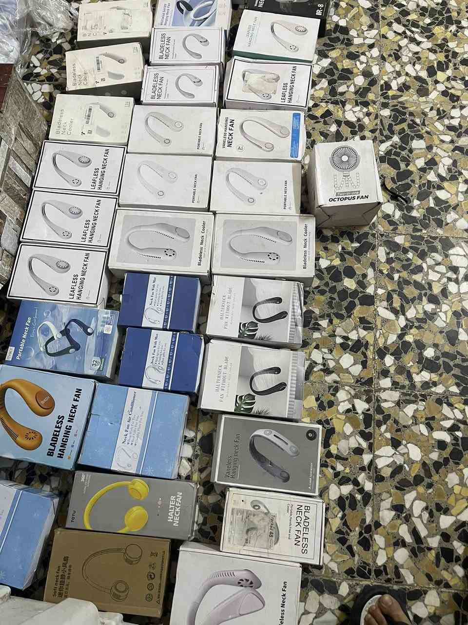 السلام عليكم ٣٣ مروحة مال رقيه سعر القطعه ٤ الاف شلع 
موضح كلشي بالفيديو اكو كم قطعه نقص كيبل بس مضمون الشغل 
الحجز برصيد


**إذا كنت صاحب هذا الإعلان وتريد حذفه لأي سبب، رجاءا أرسل رسالة إلى الدعم الفني**