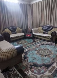 تخم للبيع  10 مقاعد مستعمل وبيه اضرار  3 ارجل مكسورة ثنين في التخم الك...
