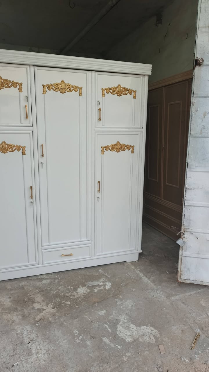 كنتور ثلاث ابواب ابيض شغل عراقي 🇮🇶 نقل والشد مجاني للاستفسار الاتصال على الرقم أو واتساب ***********

