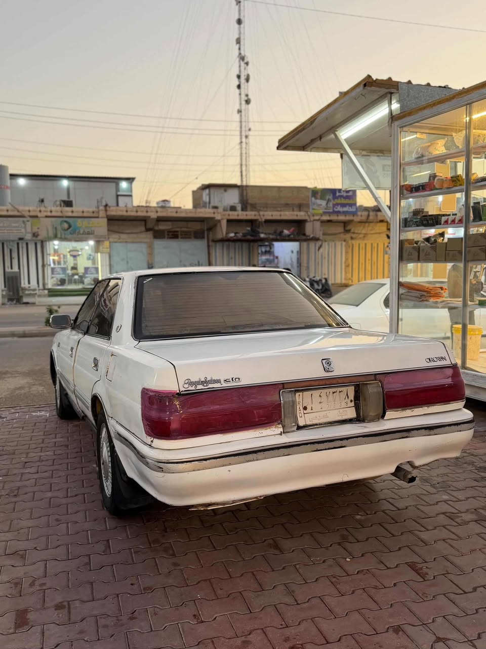 كراون تيوته موديل ١٩٩١ محرك وكير جدد حداديه زينه تخم تاير تبريد شغال مداور ثانيوم مالكه بسماوه ***********
