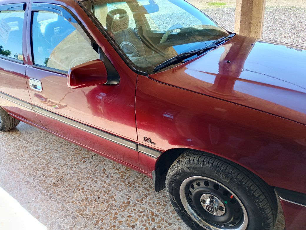 فكترا  20حجم لون ماروني كير ومحرك شرط بخ عام جماليه رقم ألماني نينوى شرط التحويل كابون بيها السعر 44وبيها مجال قليل مكاني جنوب الموصل ***********
