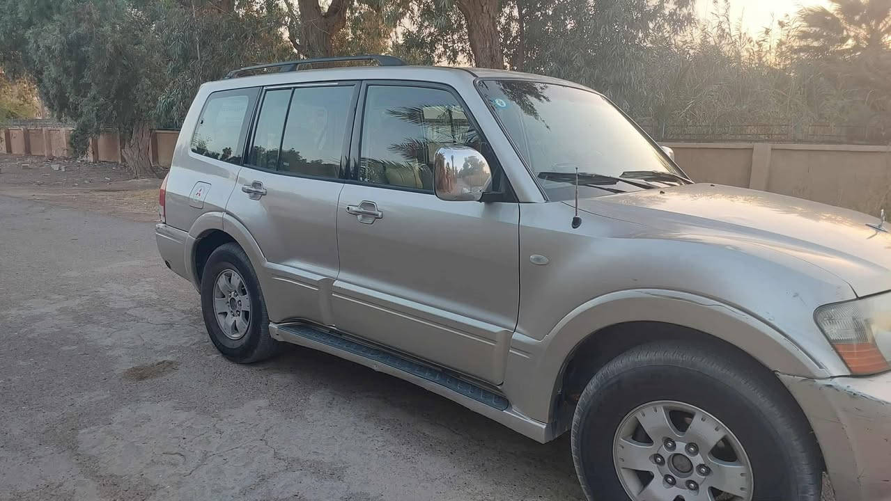 باجيرو موديل ٢٠٠٣ مضاف لها منظومة غاز  فور ويل تبربد شغال بدون صبغ السعر ب ٨٥ وبيهة مجال للشراي 
***********
