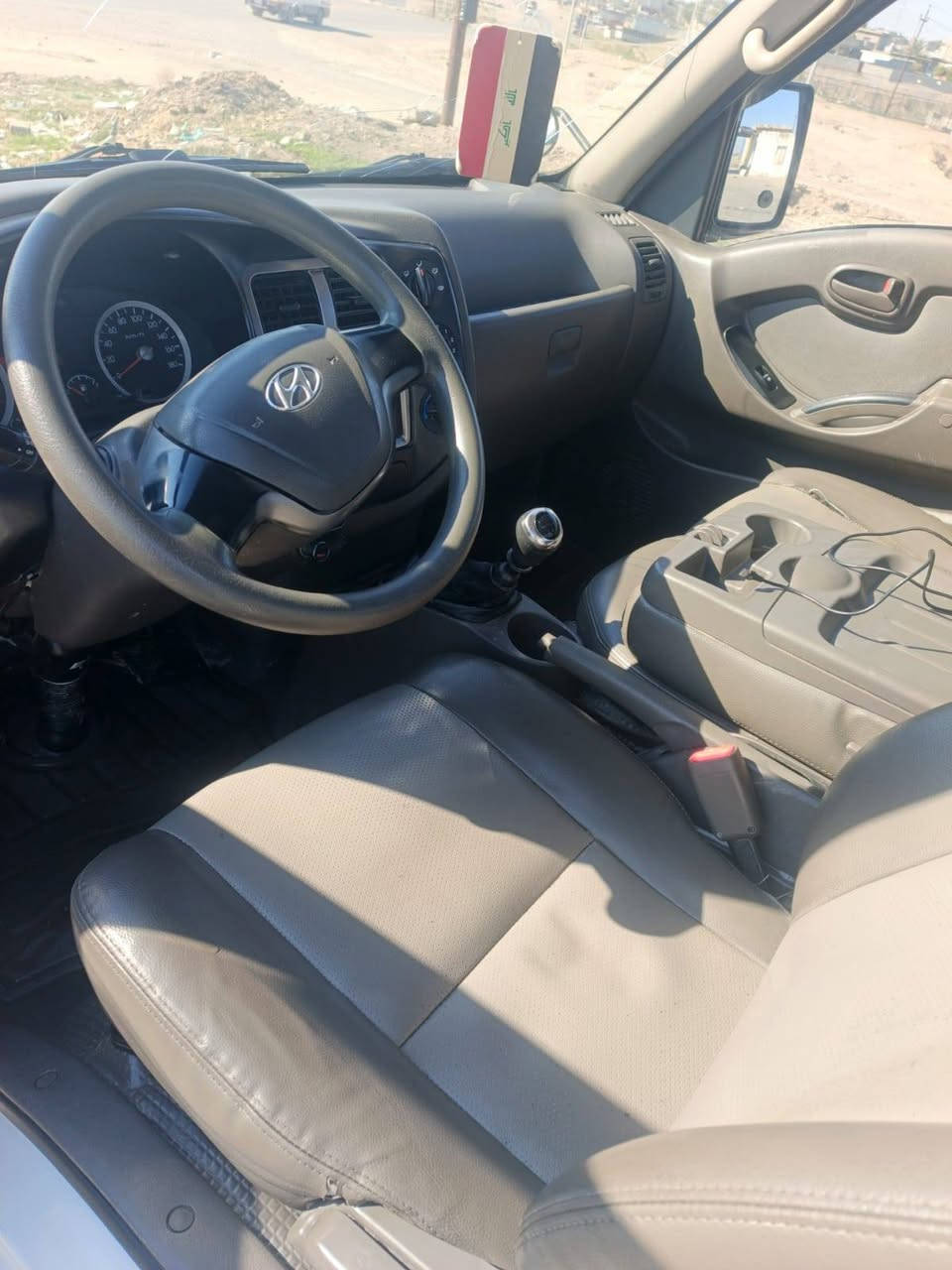 بورتر ادوات للبيع موديل 2014 مكفوله كفاله عامه ماناقصها شي متومه ارقام وسنويه السعر 60 وبيها مجال مكان صلاح الدين ***********
