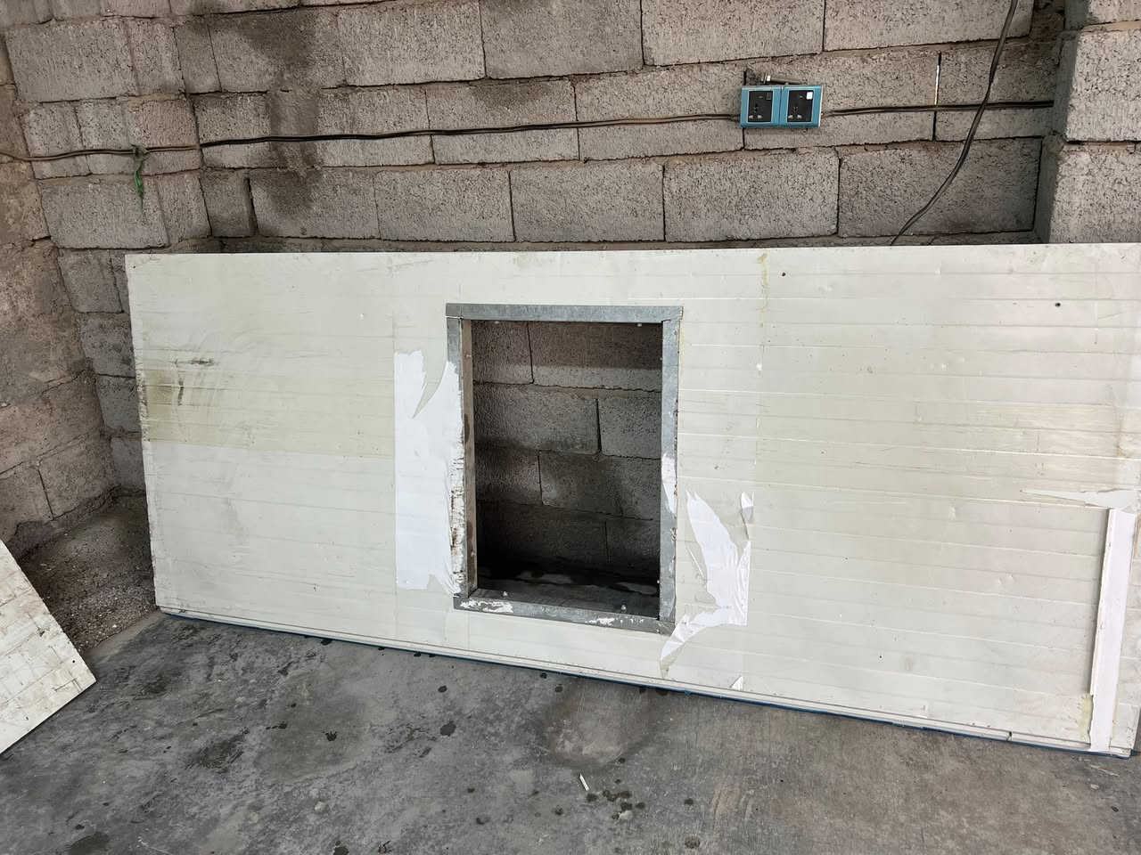 السلام عليكم
شبابيك PVC عدد أربعة  وباب عدد واحد 

سندويج جداري عدد 3 قطع طول مترين ونص

حديد جنل مغلون طول مترين عدد  اربعة

ابيع كل شغلة وحد

مكاني بغداد ناحية الوحدة قرب بسماية


**إذا كنت صاحب هذا الإعلان وتريد حذفه لأي سبب، رجاءا أرسل رسالة إلى الدعم الفني**