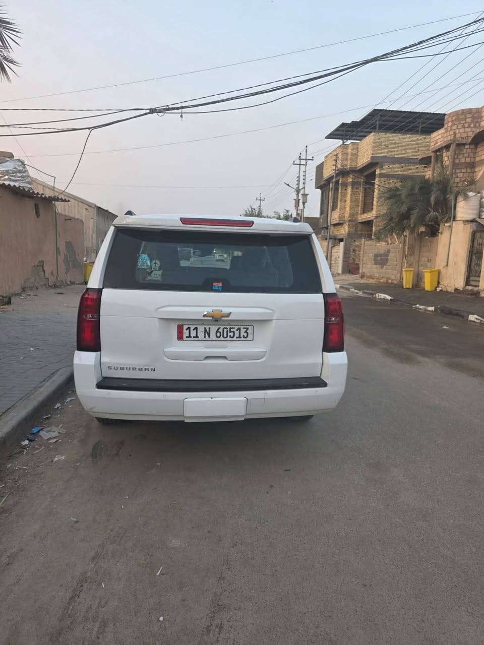 سلام عليكم عمي هاي اشتريته لسايق وماتفقنه واريد ابيعه واكفه بل باب 
٢٠١٨ ب مصفره هيئه وغرامات وبسمنه السياره اصل اسود مصبوغه عام ابيض بيه جاملغ جهة العبري مبدل وبارد باب العبري وباب سايق
السعر ٢٧٥ البصره
هاتف ***********
