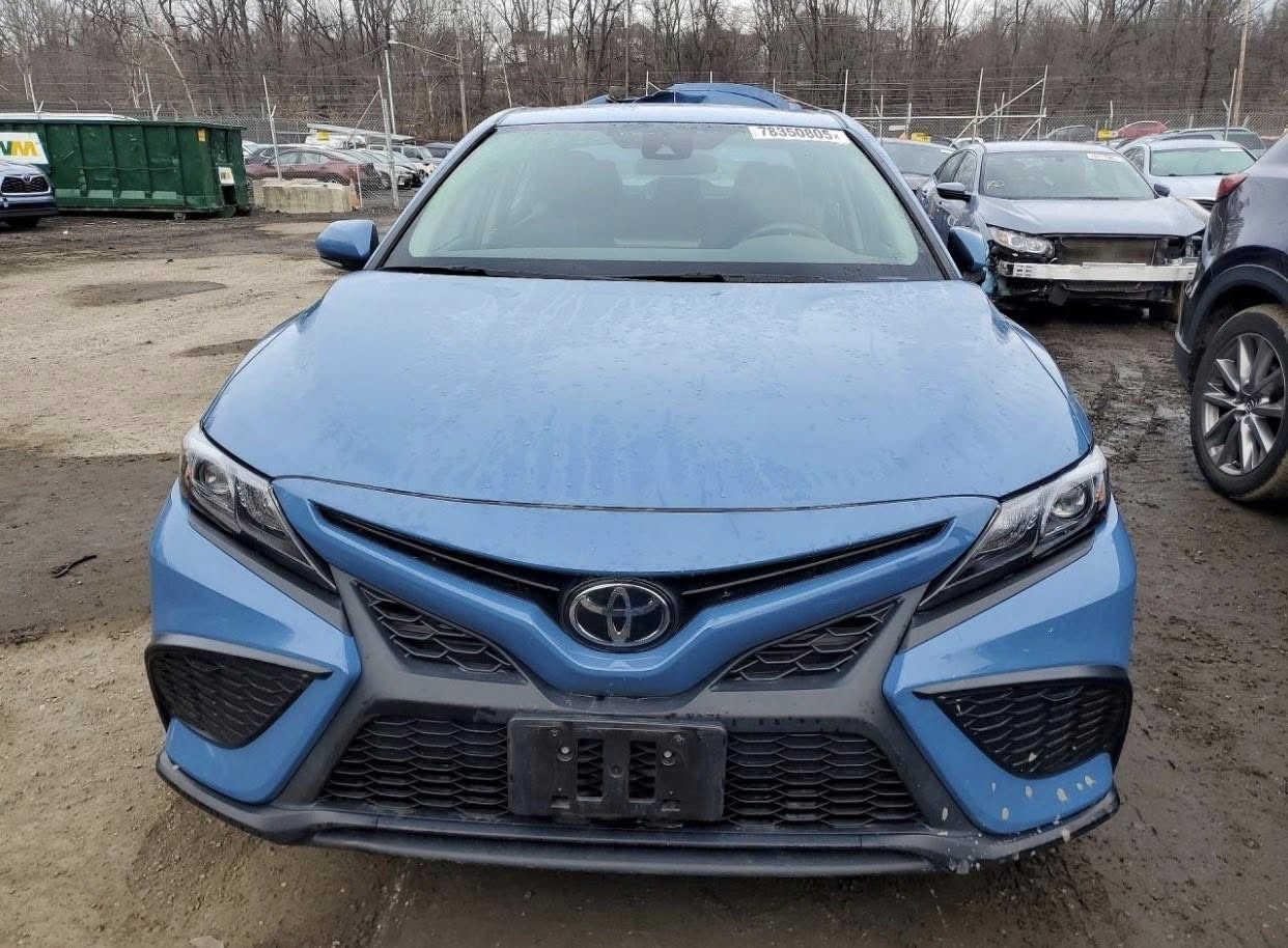 🔹السلام عليكم ..

🔹نوع السيارة …
‏♦️TOYOTA - CAMRY - SE - 2024

♦️تاريخ المزايدة غداً الثلاثاء بعد السادسة مسائاً .
                                                            2026 - 3 - 17

♦️عداد المسافات - 26 الف ميل فقط .
♦️الاسطوانات - 4 سلندر .
♦️حجم المحرك - 2.5 .
♦️الوقود - بانزين .

♦️الأضرار  :- حسب الصور المرفقة  .

🔹للدخول الى المزاد او شراء سيارة
🔹او اي استفسار يرجى التواصل مع …

🔹شركة الناصر للمزادات وتجارة السيارات🔹

♦️ايهم الناصر - ***********

📍صلاح الدين - قضاء العلم - قرب البطاقة الوطنية📍
