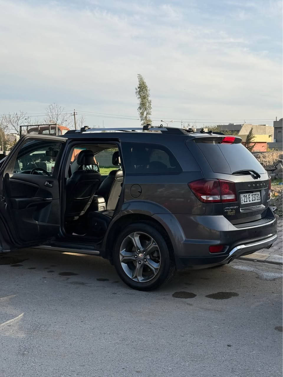 سلام عليكم دوج جورني ٢٠١٦ كروز رود يعني فول مواصفات ٦سلندر كير محرك بشرط رقم سنويه جديد سعر خاص ***********
*********** كركوك, العراق
