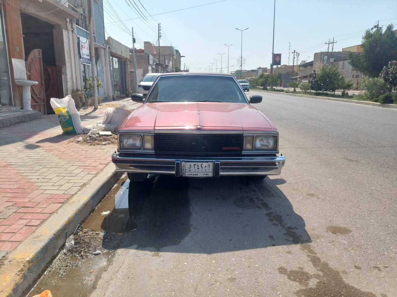 سلام عليكم
الحجيه ماليبو للبيع 
موديل ٨١
كير اوتوماتيك 
مكينه فيشه وبطل اسود مال ملكه 
اليساره مصبوغ 
ملاحظه
السياره تحتاج بطانه سايق ويدات داخليه وغاز تبريد
مكان كربلاء 
السعر ٦٠ ورقه 
***********
