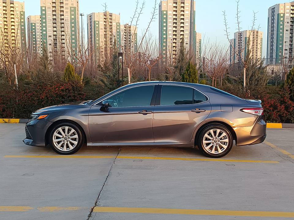 بسم الله الرحمن الرحيم 
تويوتا كامري أمريكي موديل ٢٠١٨ مواصفات LE بدون بصمة فتحة باقي مواصفات سيارة ماشاء الله حلوة سيارة حجم محرك كبير ٢٥٠٠ مرغوب كير محرك برغي مامفتوح صوت بخار صرف دخان بشرت فحص سيارة فقط ٦٩ الف ماشي حقيقي 
سيارة نضيف حلوة صونر سيارة موجود حادث أمريكا كلشي خفيف بدون دواخل بس ارباك ستيرن سيستم البيلادي سيارة بدون دواخل حادث خفيف دواخل سليم بشرت فحص صونر سيارة صدر امامي وخلفي بشرت مابي نقص تبريد ثلج كهربائي كل اشتغل لايتات زينون اصلي البيلادي داخل بيجي مرغوب ماشاء الله داخل سيارة نضيف 
تريد وكالة تريد تحويل نفص اليوم حاضر سيارة بأسمي صديقي نفص مكان سليمانية 
مكان سيارة سليمانية داخل سليمانية مقابل مطار سليمانية بداية سليمانية سعر رخيص 
*********** السليمانية, العراق
