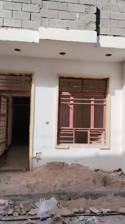 مشتمل للبيع مساحه 60متر طابقين الفوك هيكل بدون سكف سعره بيع بالقصط مقدمه 18مليون  والباقي كل شهر 300الف سعر الكلي 33مليون.     استفسار اتصل *********** تسليم مفتاح الطابق الارضي
