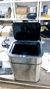 بيع مستعجل  حاوية باله امزون  مال وصخ شحن تايبسي  حساسة سعرها 35 الف ب...