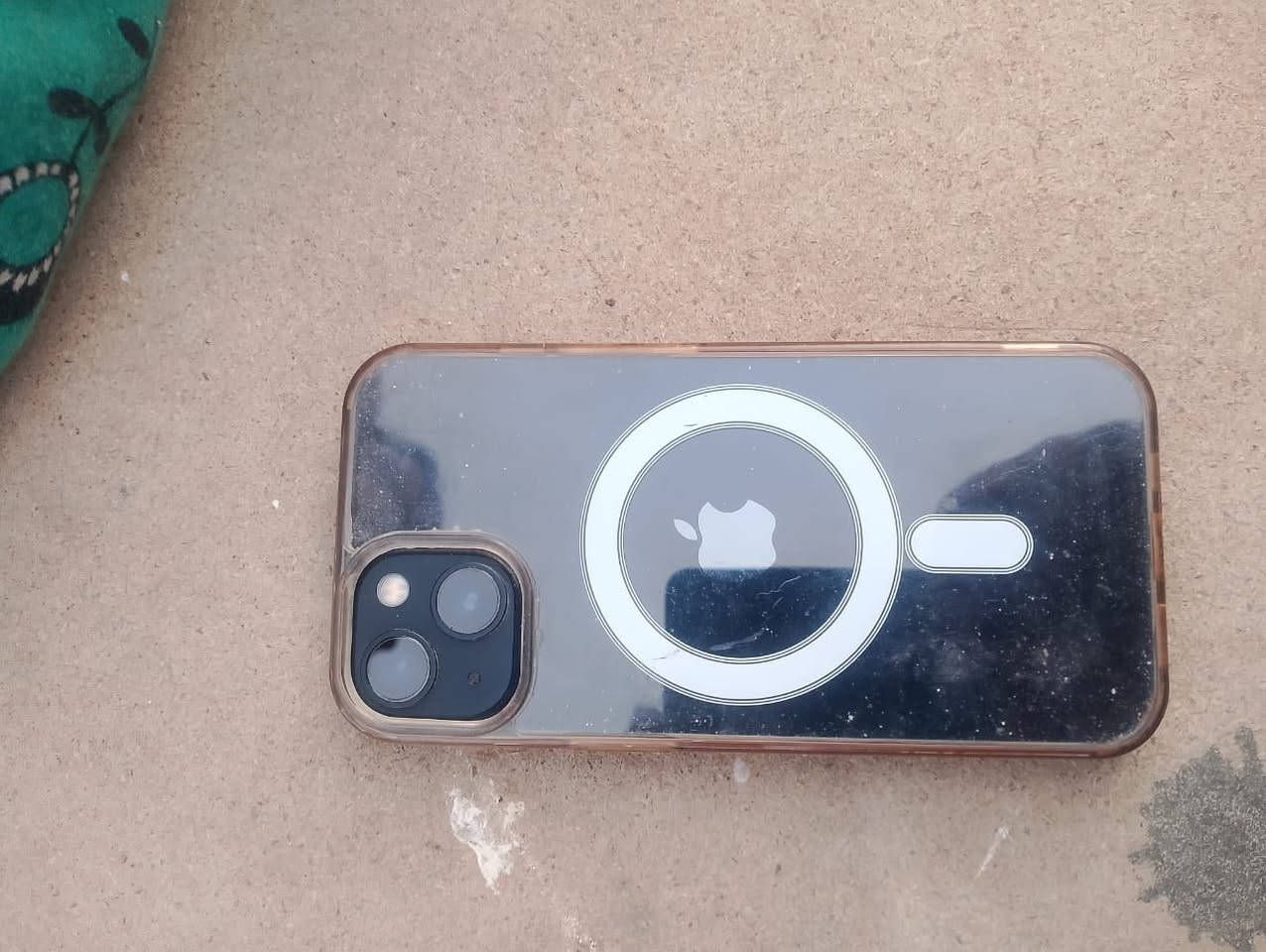 ايفون ١٣ للبيع 
بطارية ٩٩
مع كارتون وشاحنه 
ذاكرة ١٢٨


**إذا كنت صاحب هذا الإعلان وتريد حذفه لأي سبب، رجاءا أرسل رسالة إلى الدعم الفني**