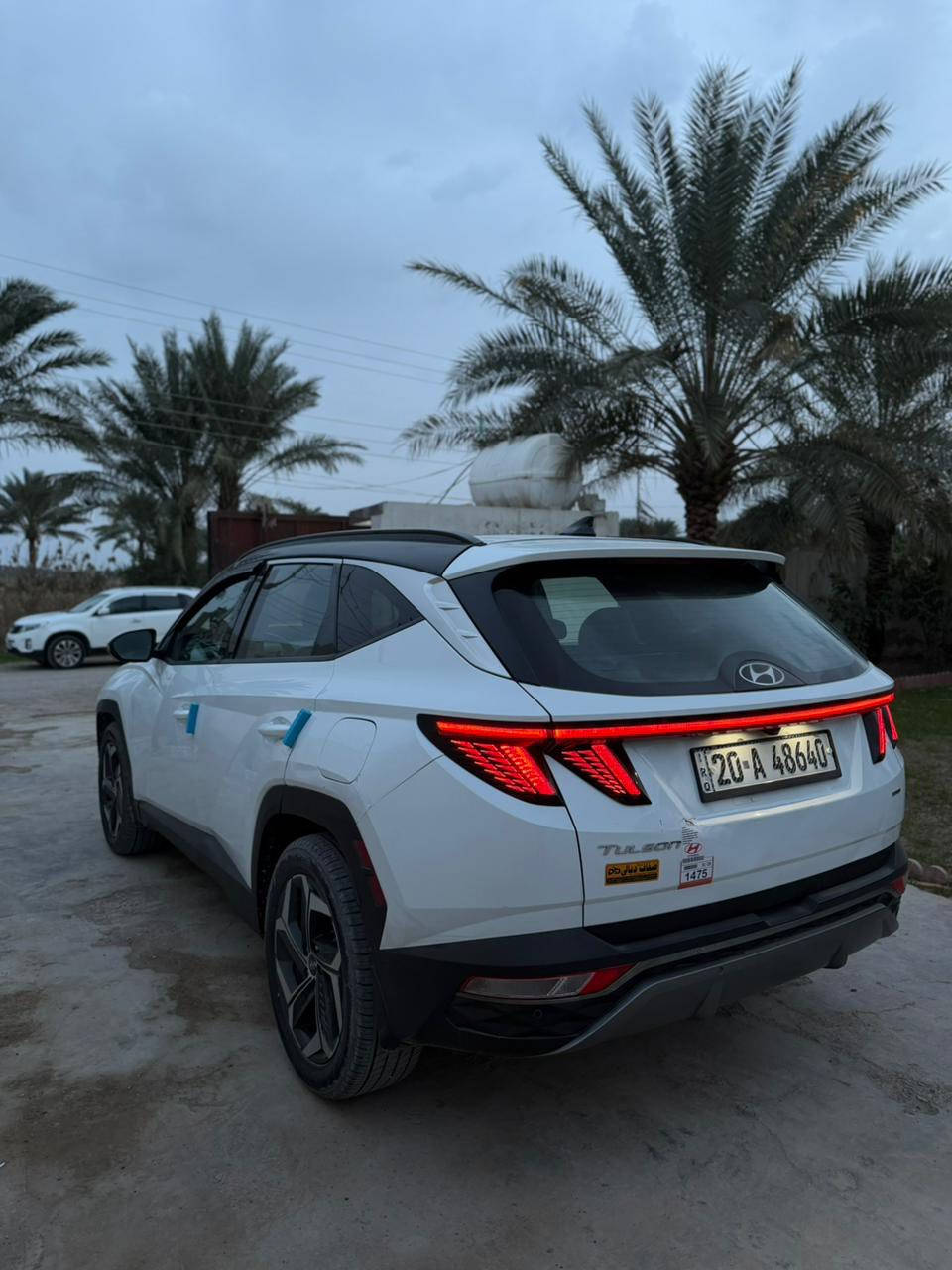 السلام عليكم
 توكسان  موديل 2022  ابيض 🤍
ماشيه 62 الف 

المواصفات LIMITED VIP  1/1 😍
1- بصمة تشغيل 
2- بصمة أبواب لمس دخول ذكي 
3- بنوراما 
4- صندوق كهرباء 
5- كامرات 360 درجة 
( جانبية - أمامية - خلفية ) 
6- كامرات مع الأشارة 
7- السيارة تتقدم وترجع بالبصمة 
8- تبريد تدفئة كشنات أمامية 
9- كشنات جلد لون أسود ملكي 
10- كشنات كهرباء 
11- أضواء محيطية  
12- كشنات خلفية هيتر 
13- مرايات تعتيم ذاتي 
14- أبل كار بلي 
15- أندرويد أوتو 
16- شاشة دجيتل 3 أشكال للقيادة 
17- أشاير ترحيب 
18- أضواء أمامية LED زنون 
19- أضواء خلفية LED
20- قطعتين تبريد 
21- أشارات بالمري
22- گير دگم 
23- شفتات ستيرن وتحكمات 
24- تدفئة ستيرن
25- محرك 2500المرغوب 
26- هاند بريك بصمة 
27- شحن واير ليس 
28- منافذ شحن 
29- أوتو هولد 
30- تشغيل عن بعد 
31- حساسات  أمامية وخلفيه
32- رادار أمامي رادار خلفي رادار جانبي 
33- نقطة عمياء .
الحادث شبر من البنيد فقط 

رقم ديالى 
السعر : 165 $ 
للاستفسار 
***********
