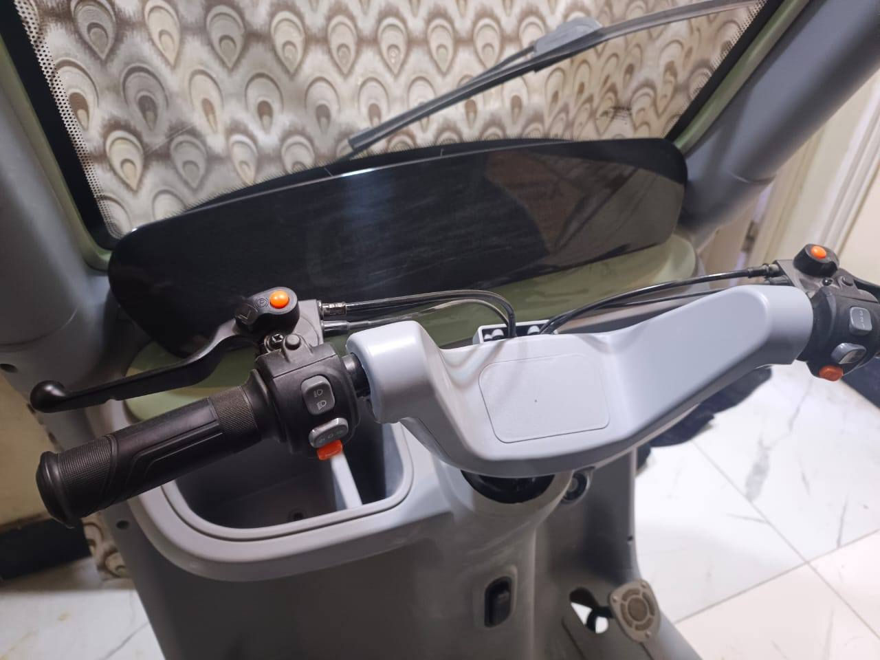 للبيع تكتك شحن ع الكهرباء  جديدة السعر مليون وتسعمية للتفاصيل الاتصال ***********
