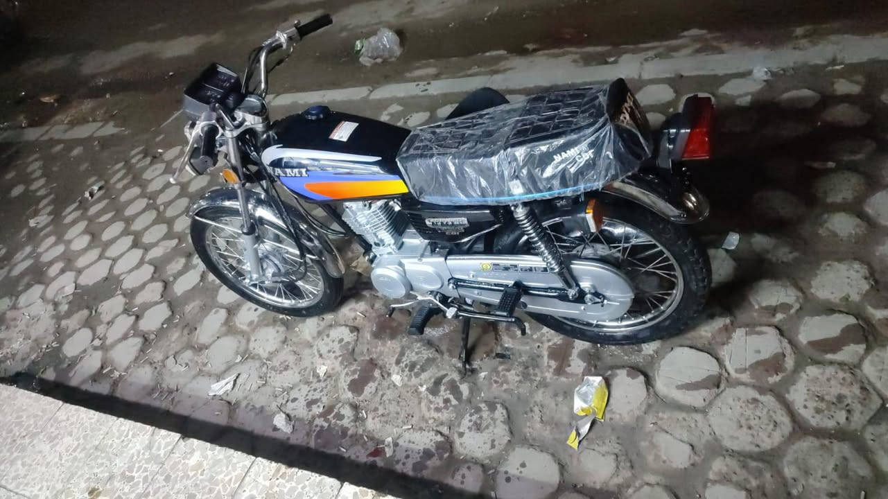 السلام عليكم دراجه للبيع نامه اصلي موديل ٢٠١٩ نضافه فول
*********** عمارة, ميسان
