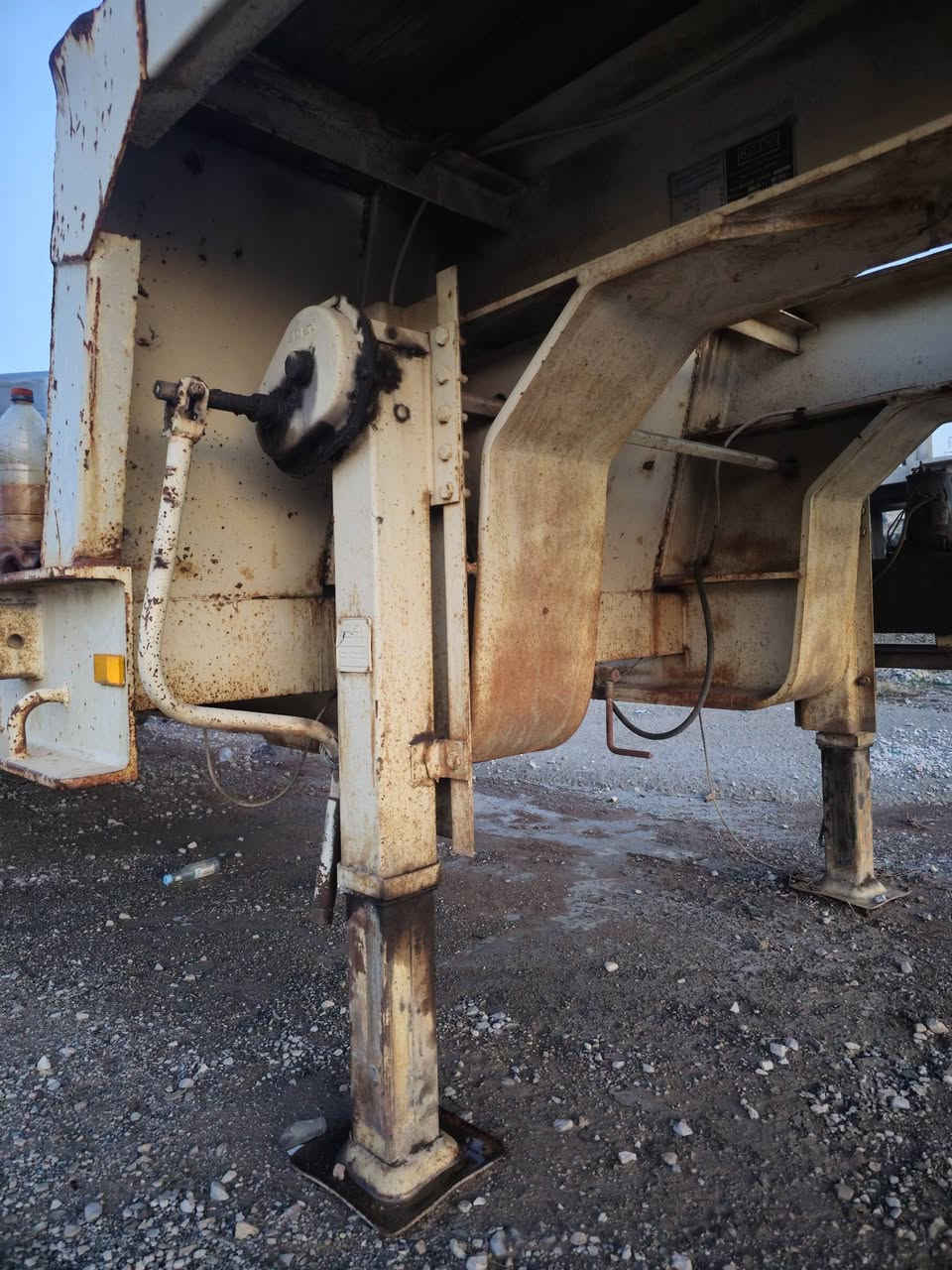 0772 534 2910
للبيع
