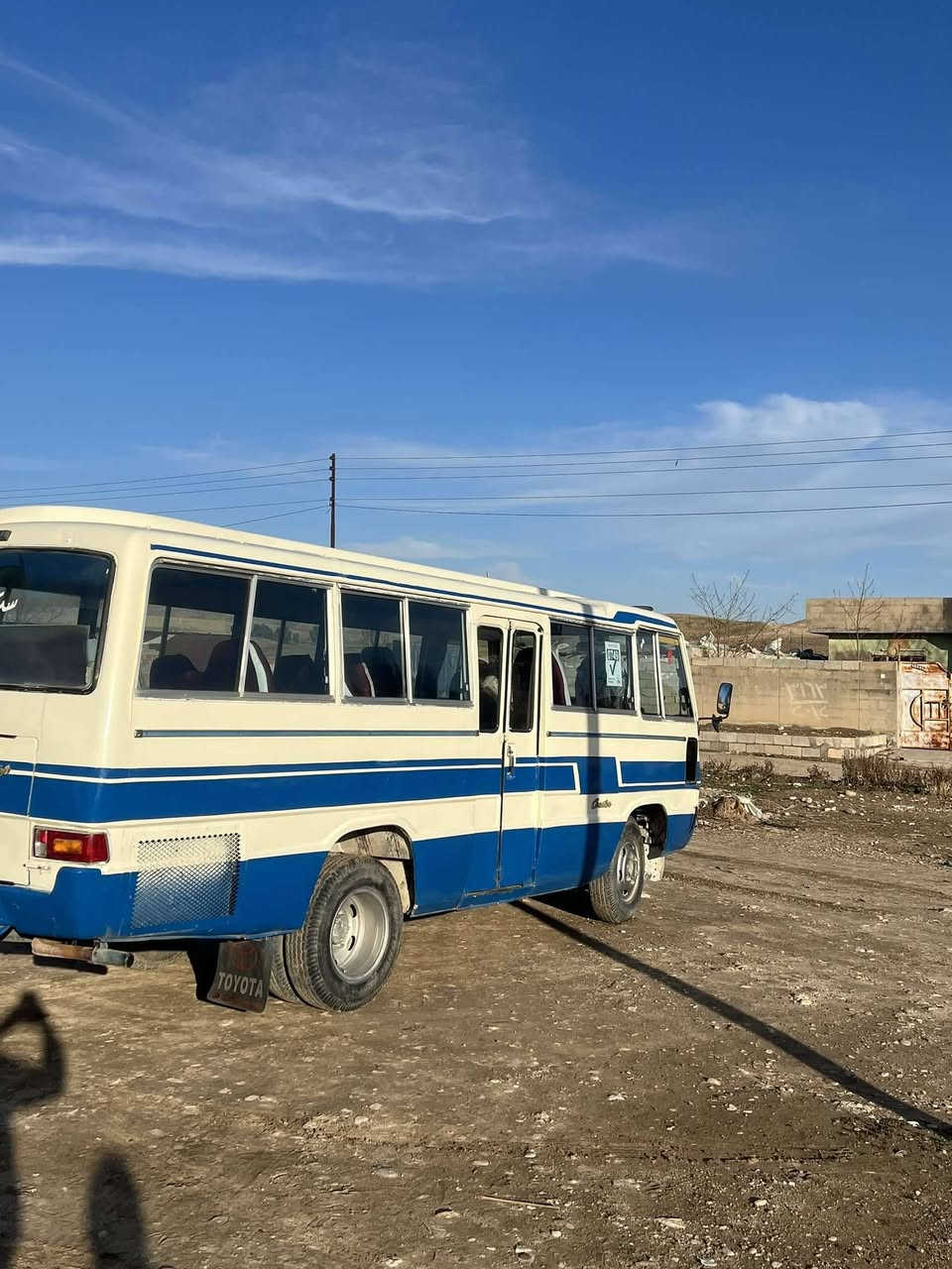 سلام وعليكم تويتا كوستر 21راكب موديل1980 رقم سليمانية رقم وسنةوية جديد لحد2030 سيارة بسمي تحويل وةكالة بشط كيرو محرك اكسل شانصي كاهربايات بشرط وحسة كاز بيهة سعر 75وةرقة مجال مكاني كركوك ليلان ***********   ***********
