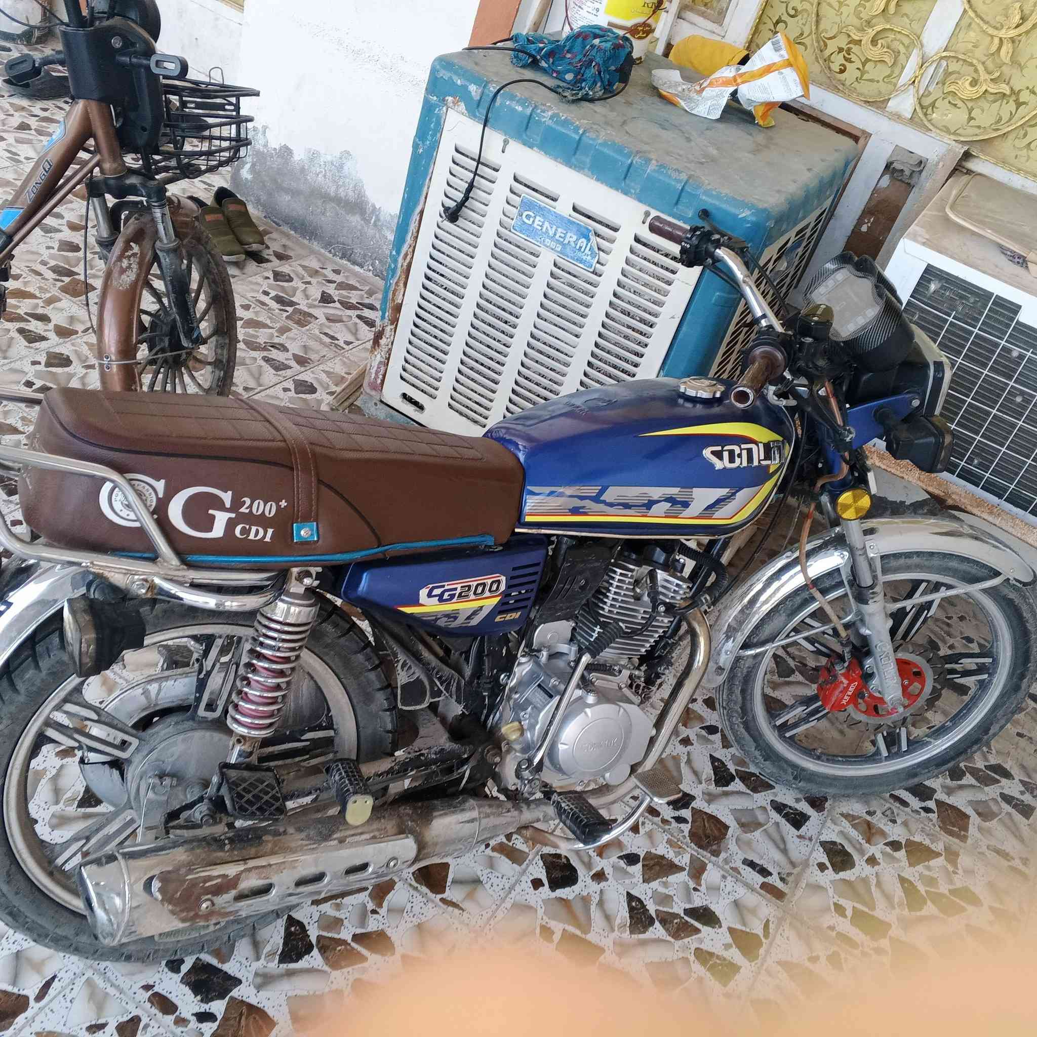 السلام عليكم دراجته 2024 كلشي بلادي بيها نضيفه أوراق بيها 

شلعه معدل مكفوله كهربائيات كامل شلعه تشك الگاع 

السعر 675
 متواجد ع رقم لو واتساب ‏‪***********‬‏
