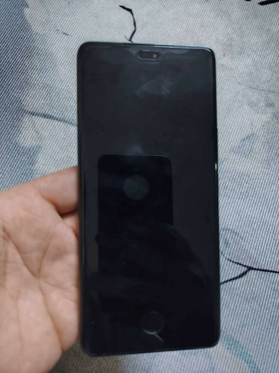 هونر x9c 
ذاكرة 256 
جديد الجهاز مامستخدم قليل 
مع الكارتون والشاحنه الاصلية 
مراوس وي ايفون 12 برو ماكس واعلى


**إذا كنت صاحب هذا الإعلان وتريد حذفه لأي سبب، رجاءا أرسل رسالة إلى الدعم الفني**