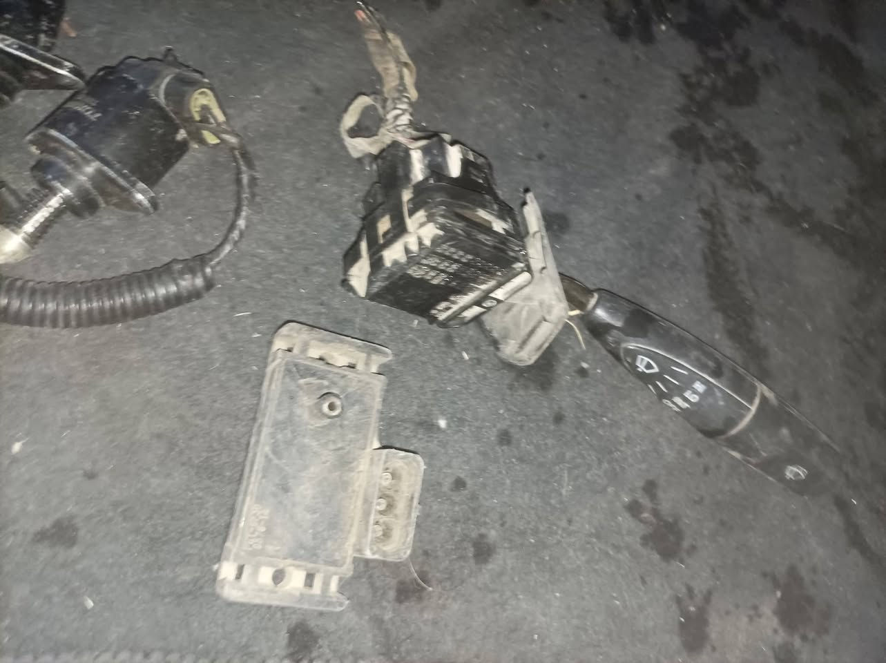 غراض دايو للبيع كله شغال وجديد كلهن ب 60 + فراش جنطه كامل مكاني نجف ***********
