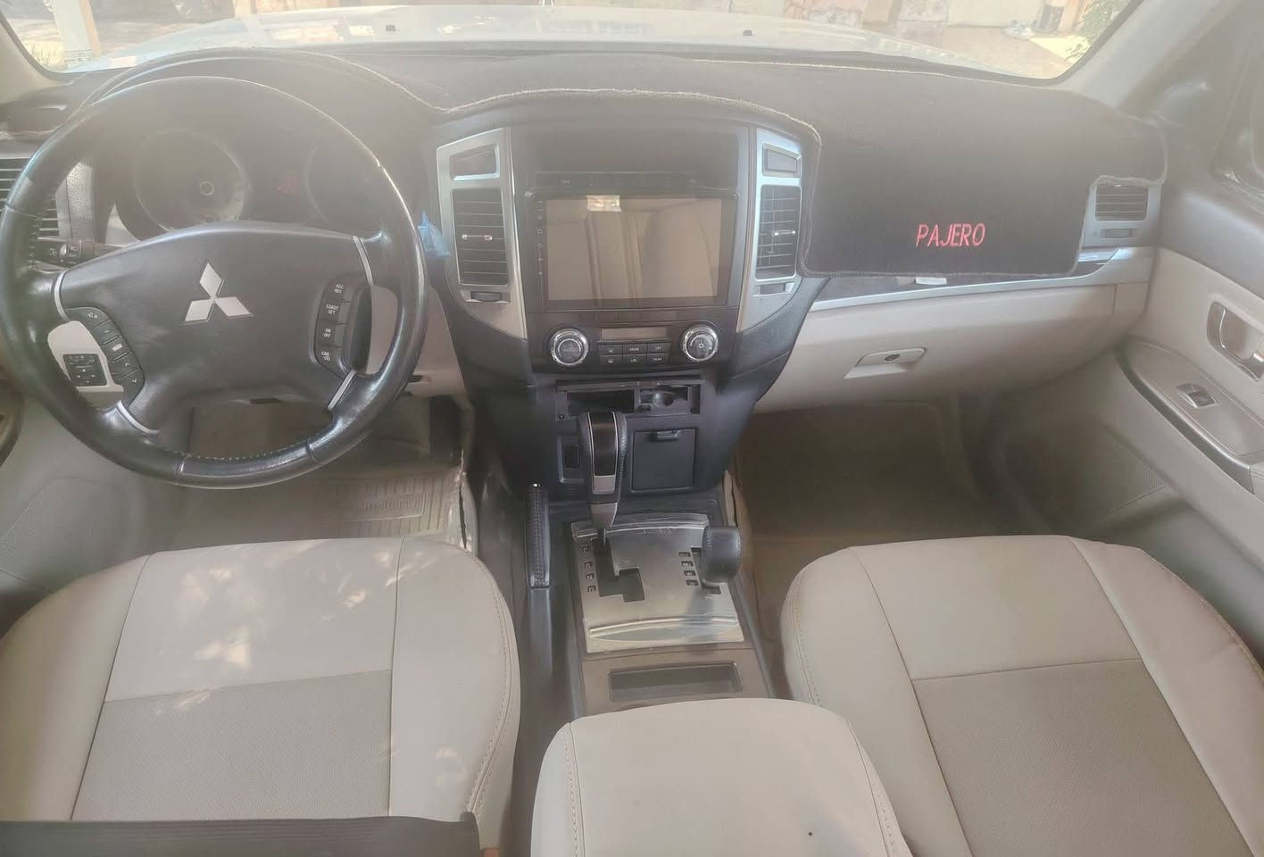 باجيرو 2018 خليجي سليمانيه رقم وهزة وسنوية جديدةجاهزة من كلشي مكفولة من التبديل والحادث عدا شخط بالباب الي ورا السايق ونصبغ ربع باب 
#تحويل_مباشر 
#العنوان_ديالى_بعقوبة
للاستفسار اتصل
***********

السعر 218 بي مجال 
سلايت 
فورويل
شاشة 
كاميرا  
جلد 
تحكمات 
٧راكب
٦سلندر 
مري شفط 
اشارة بالمري
كهربائيات كلها شغالة 
صدر امامي خلفي جديد
باتري جديد
تخم تاير 
جديدة وجاهزة من كلشي
