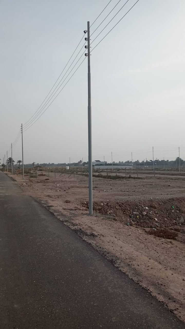 سلام عليكم قطعه 200متر طابو سند 25 خلف جامعه المستقبل كافه الخدمات ماء وكهرباء الاستفسار ***********
