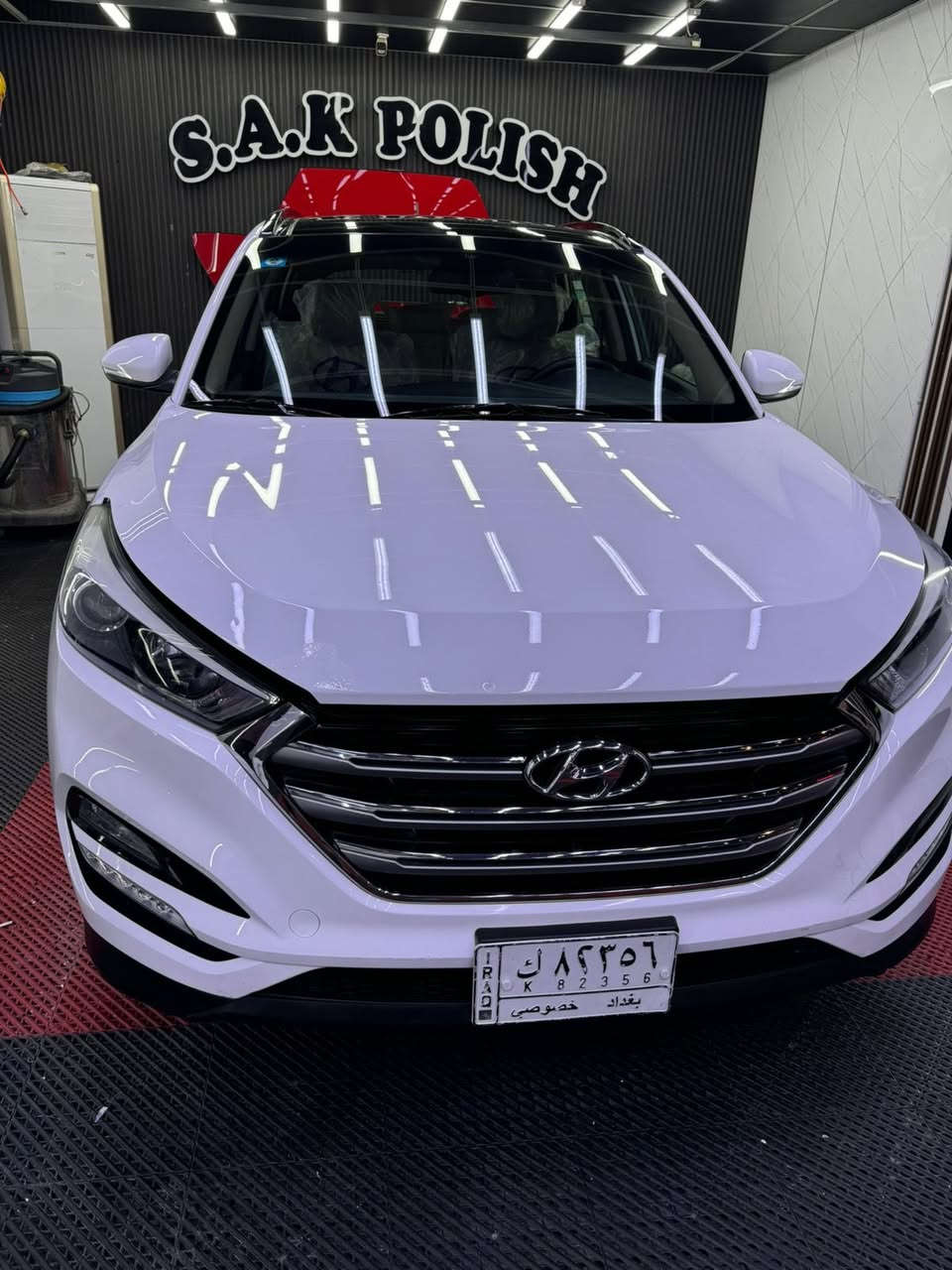 السلام عليكم                                                                       
توسان
 2018 بنوراما                                                                   
خليجي
 مال كاصد مكفوله من الضربه ولصبغ ماعده تكحيلاتً بسيطه 
ماشيه تقريبا تسعينات 
كلش حلوه ونظيفه وجاهزه من كلشي اركب وطلع جديده مناقصها اي شي 
السعر ( 195 ) وبيها مجال
مكان السياره الاعظميه 
***********
