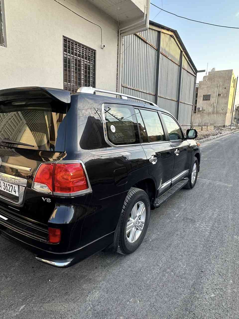 سلام عليكم للبيع لاندكروز 2014 بريم
£ : واذا اكو مراوس بموديل احدث 23 او 24 لون اسود عادي

 فول مواصفات 

كشنات جلد وكهرباء

لون اسود 

رقم بغداد بسمي

السيارة مكفولة من الصبغ

بيها بارد موضح بالصور بين الباب والجاملغ الامامي الايمن

الشراي يخابر وبخدمته اني مكلف بالنشر

عنواني الناصرية مقابل المدينه المائيه 

للاستفسار ***********
السعر 40 وبيها مجال
