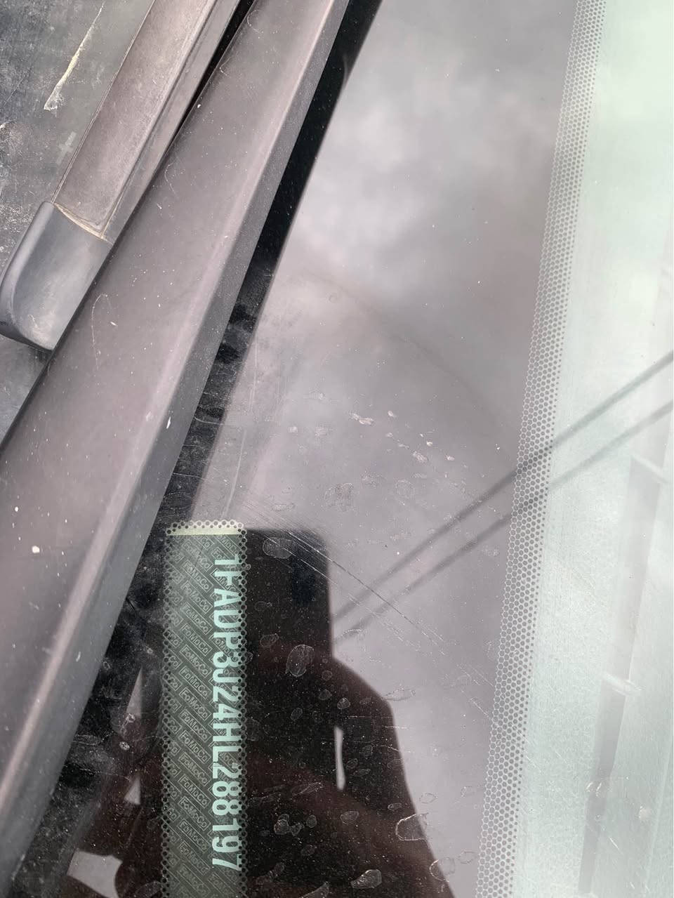 ▪️فورد فوکس ، أمریکی مودیل ٢٠١٧ ▪️
▪️مواسفات تیتانیوم فوول فوول ▪️
▪️رەقەم و سەنەوی نوێ ، ١٩٠ هەزار کم ▪️
▪️مەکینە V4-20 کەپس بێ تۆربۆ مرغوب ▪️
▪️چاملغ و دەرگا سبوغ ، دوو تەعدیلی هەیە ▪️
▪️پێشی کەپسە ، بێ ناو بێ ئێڕباگ ▪️
▪️ناونیشان هەولێر / *********** واتس ئاب ▪️
▪️نرخ / ٨٨ وەرەقەو معاملە ▪️ أربيل, العراق
