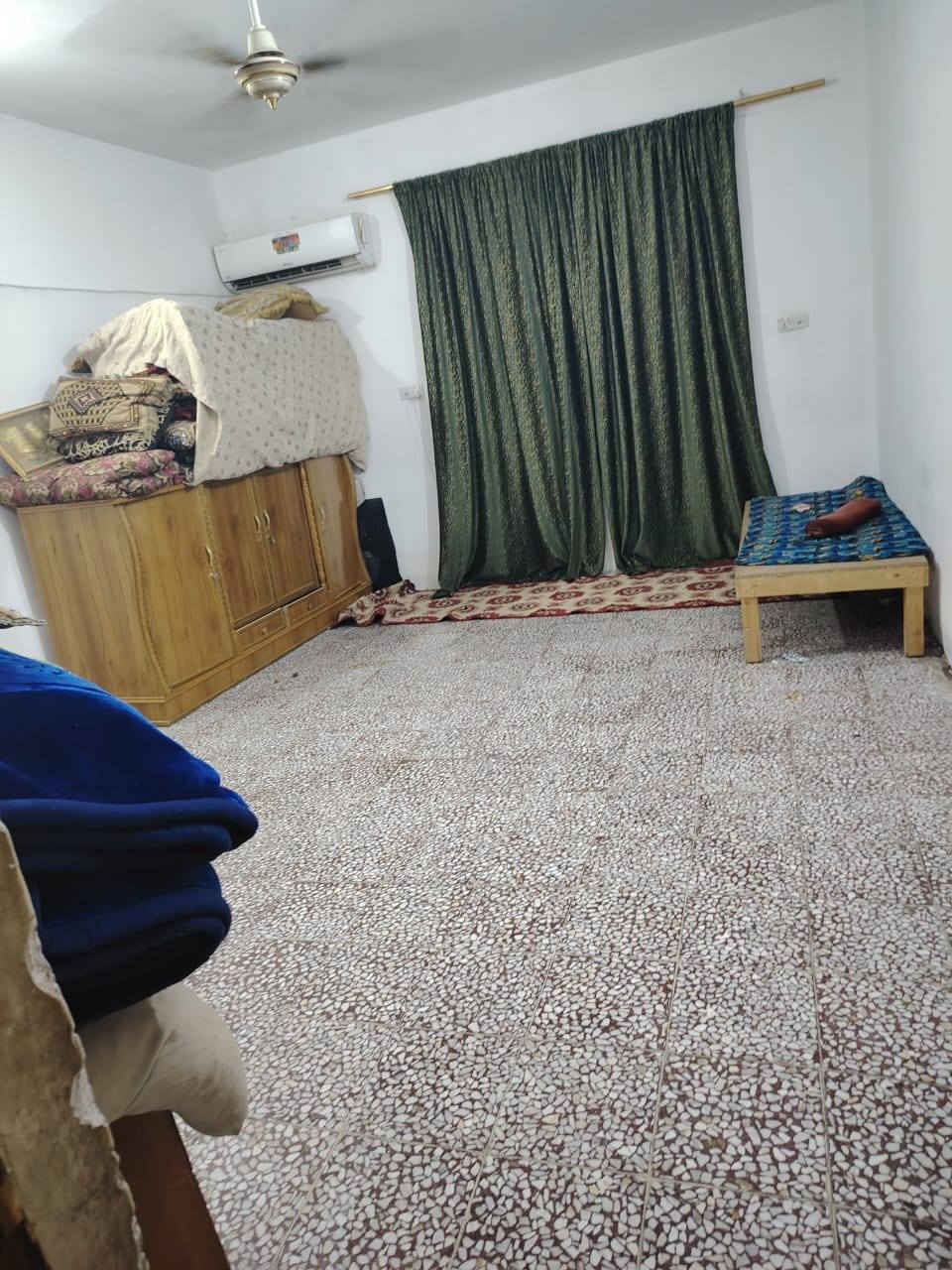 بيت للبيع المساحه 400 متر طابو زراعي سند 25 قرار محكمه
شارع 10متر 

عنوان كوفه علوت الفحل شارع الفلل وره متنزه جنات الكوه مباشر 

أساس وسقف صب کونكربت بنیان طابوك نهروان 

البناء جديد ونضيف رضيه كاشي كل البيت 

يحتوي غرفتين  وستقبال وصاله ومطبخ وصحيات داخليه وخارجيه

 وطارمه جبيره
العنوان شارع الفلل وره متنزه جنات الكوفه مباشر 

متوفر كافه الخدمات 
واتساب ***********
