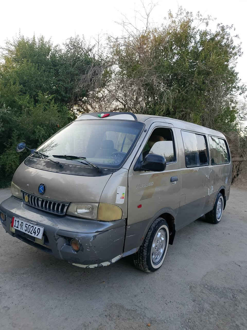 سلام عليكم للبيع بريجو موديل 98رقم بغداد نكليزي بسمي محرك كير اكسن شاصي صدر بواور مكفولات سياره خير من الله ***********عنوان بغداد الطارمية الشراي يتصل
