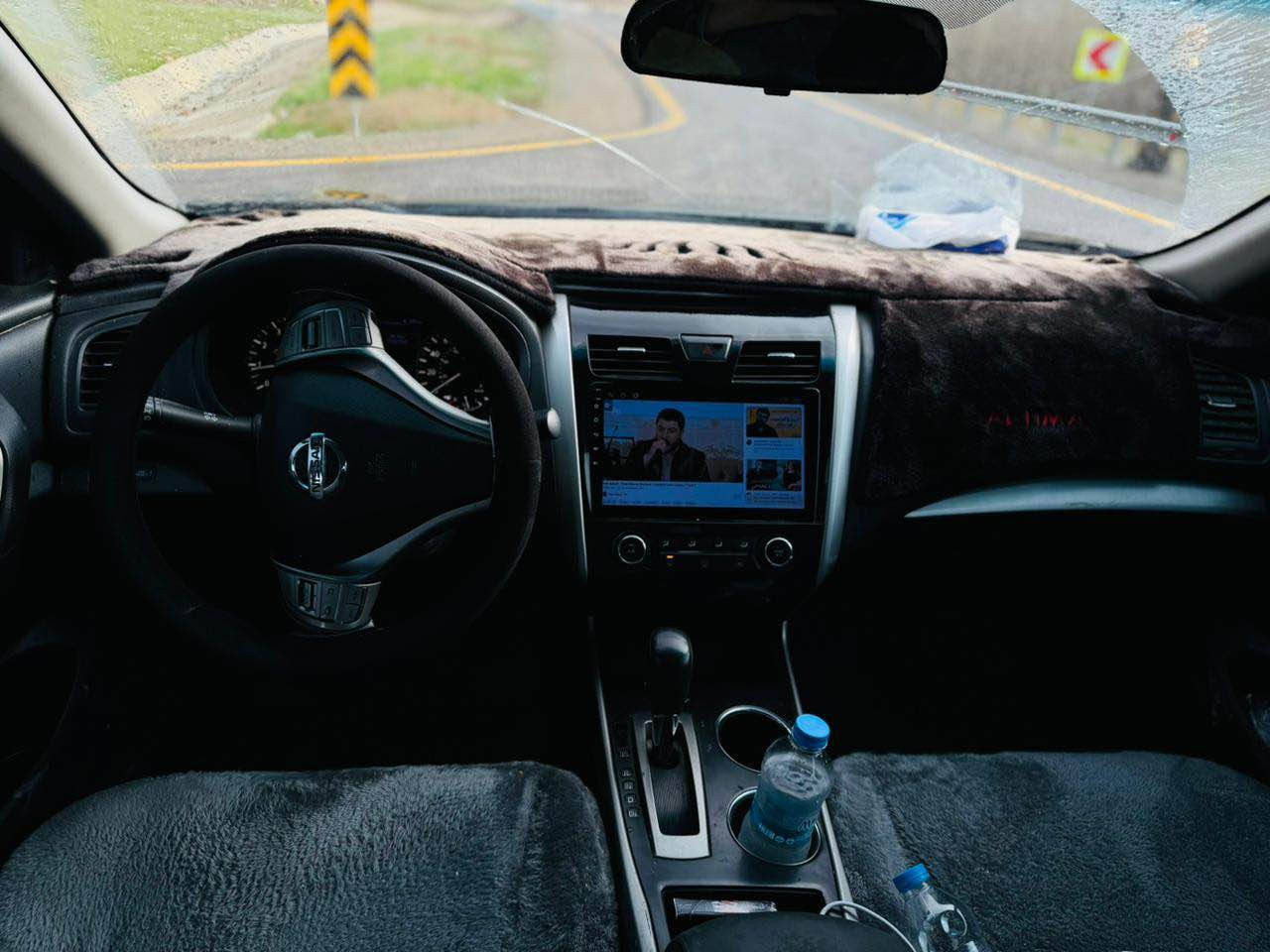 NISSAN ALTIMA 2015 DUBI
براوةي دوبةي بو فروشتن يان گورينةوة بةشتةك بةدلم بيت
سيارةكة مواسةفات SVناو رةش
گيرو مةكينةي بةشةرتة كارةباي بةشةرتة
توندو تولي بةشةرتة 
كارةباي بةشةرت
تبريد ساردو گرم بةشةرت
دةحمي نية ليدراني نية
بةرةشوتي نةتةقية بيشو بشتي كةبسة
چوار تايةو ويلي نويي لةژيرة
دينارةك مسروفي نية سيارةكة نمونةية لة جواني
بو سعر تيل بكة شوين سوران  
سيارةكة وةسفي ناكري لة جواني
***********
گورينةوةش دةكةم بةشتةك بةدلم بيت أربيل, العراق
