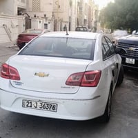 شوفر كروز موديل ١٦  خليجي بيها ٣ قطع صبغ شاشه وكامره شاشه عطلات سياره ...