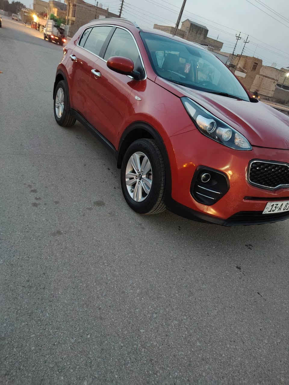 سلام عليكم لبيع كيه سبورتج وأردخليجي موديل 2017 السياره كفاله من الضربة و التبديل بيه فقط بارد السونار بل المنشور السياره جديده حداديه جديده تخم تايرات جديد مكينه لاتنقيص ولاتبخير رقم ميسان انكليزي السعر 145ورقه وبيه مجال الشراي يتصل مكان السياره ميسان *********** /***********
