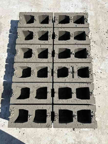 موزع بلوك الفلوجه الرئيسي ابو 12ابو 15 ابو 20 الاتصال الارقام *********** /***********
