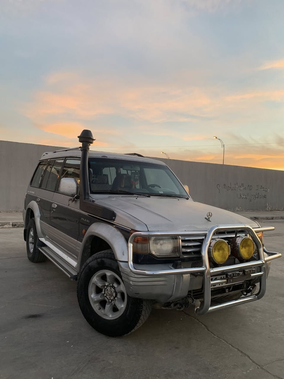 باجيرو مديل 97 #كفاله_عامه سياره بلكارتون
مكينه 3500 بلاديه.      #رقم_بغداد_مميز 
تبريد شغال و فورويل شغال #مراوس_حسب_القناعه
غرفه جديده حداديه جديده كهربائيات شغاله من الدعاميه للدعامي حتى سلايد روف شغال سعرها 65$ وبيها مجال 

 رقمي ***********      #عنواني بغداد المعامل بلعماري
