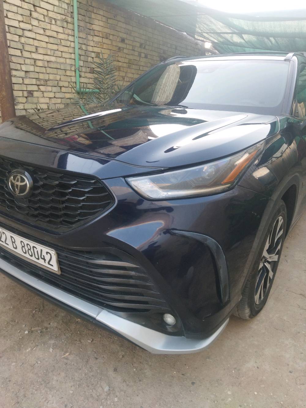 تويوتا هايلاندر VIP  XSE-AWD  موديل 2021  
محرك 6 سلندر بانزين 3500
كشنات تدفئة 
ستيرن تدفئة اوتو 
رادار تصادم ومسار 
تحديد سرعة مع الرادار قيادة 
نقاط عمياء بالمرايا 
فتحة سقف 
تحكم جهتين ستيرن 
صندوق كهرباء 
ليد اوتو  معروف ب xse 
التحكم بالأوضاع جنل ثلاثه طكات( طبيعي للطرق  ،رمال وحصى، ثلج )
انضمة قيادة ايكو ونورمال وسبورت
اوتو هولد 
سايد بريك بصمة 
تخم تاير بلادي جديد 
شحن وايرلس 
دبل كزوز رياضي يجي ب xse

حادثه جاملغ ودعاميه وصار بيه حادث بل عراق نص الجاملغ الخلفي وتبدل الباب وصبغ نص الباب مال مال صدر 

مكان السياره البصره 

الاستفسار *********** 
سعره 300