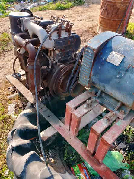 اسلام عليكم مولد للبيع تونسي ٢٤ ما مفتوح لا تنقيص ولا تبخير راس توليد ٣٠ امبير سعر ١٢ ورقة مكان ديالى خان بني سعد ***********
