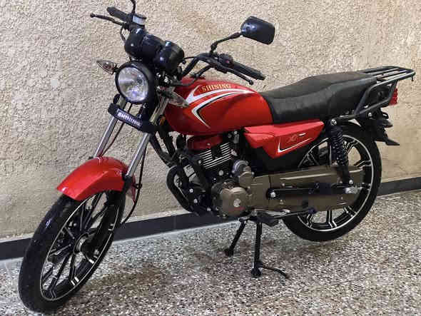 السلام عليكم 
دراجه شاينك للبيع مكفوله جديده زيرو 
الدراجه ماتترقم مكاني بغداد العبيدي 
الاتصال / ***********
الاسعر 1100 وبي مجال بسيط للشراي
