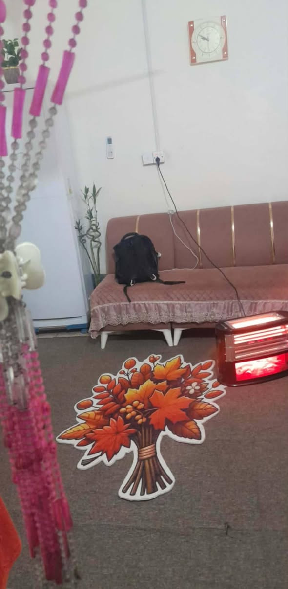 السلام عليكم 
بيت للبيع بلدية معاملة كاملة واصلة للتثمين 
مساحة 200 
العنوان شارع 80 حي العسكري قرب مخبز مهند
100 بناء و100 حديقة 
تحتوي على استقبال وهول وغرفة ومطبخ وصحيات وغرفة ثانية ساندويج
السعر 55 وبي مجال 
للاستفسار اكثر مراسلة الصفحة


**إذا كنت صاحب هذا الإعلان وتريد حذفه لأي سبب، رجاءا أرسل رسالة إلى الدعم الفني**