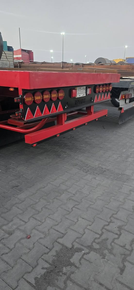 للبيع عربانه حداديه شاصي 16اربع دناكير 14صيني طول 13و60تايرات نص عمر  سعر130لاستفسار***********
