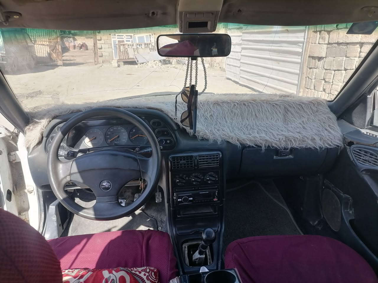 سلام عليكم سياره اسبرو دايو للبيع سياره تخم تاير وصدر جديد قبل أيام بدلته كير عادي  مكينه حجم ١٦ مفتوح مكينه بيه تبخير قليل رقم انبار وشرط تحويل ثاني يوم سياره بس شكله يرادله ترتيب وسياره مناسبه الله شاهد ولشراي هذه رقم صاحبه ***********
